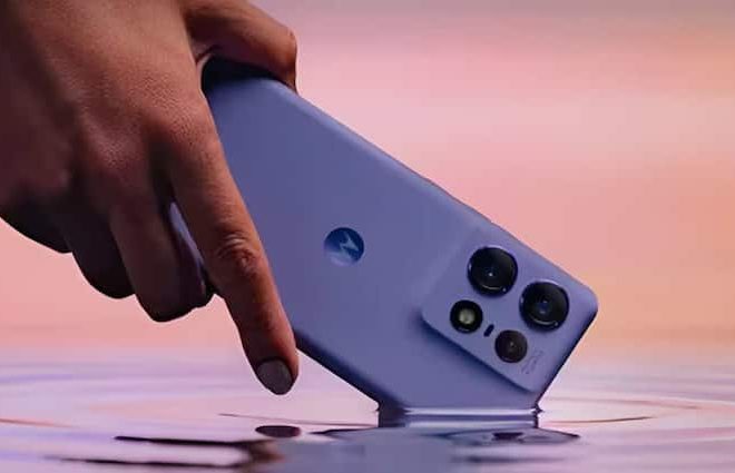 Check the entire list of smartphones below 35000 from OnePlus to Motorola