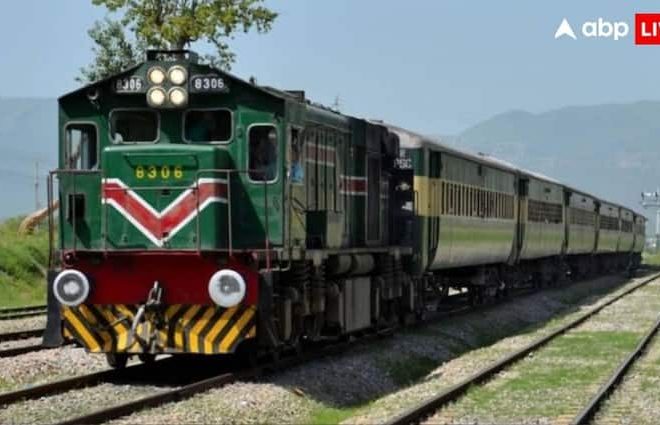Pakistani train hijack has rescued from Zafar Express said ID and shot army soldiers shot soldiers