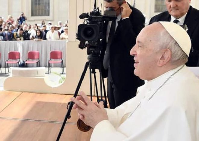 The positive effect of treatment on the pope is visible